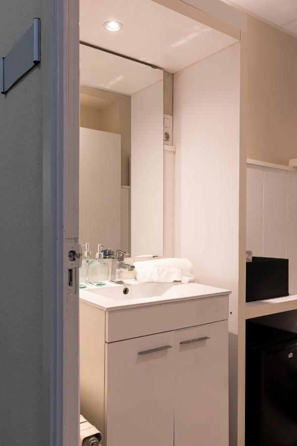 Ar Residencia Estudiantil Barcelona Exterior photo